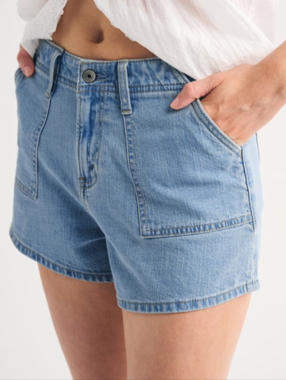 Abercrombie & Fitch High Rise Linen-Blend Denim Shorts - Picture 6 of 6